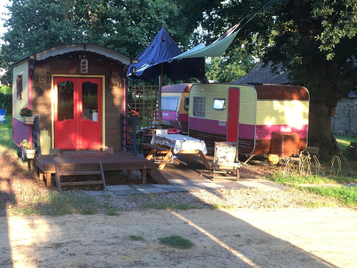 La Roulotte Chainoux Bains-sur-Oust Eksteriør bilde